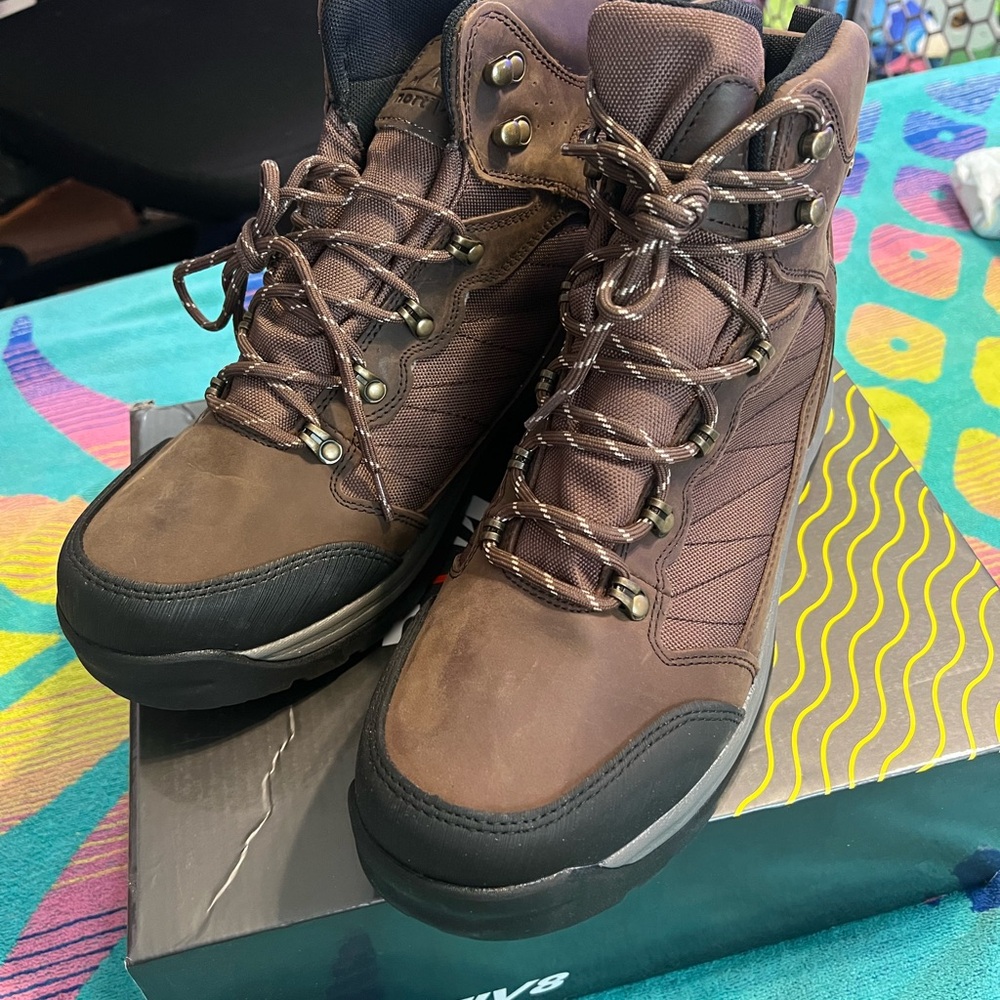Men's Brown Nortiv8 Hiking Boots size 13
